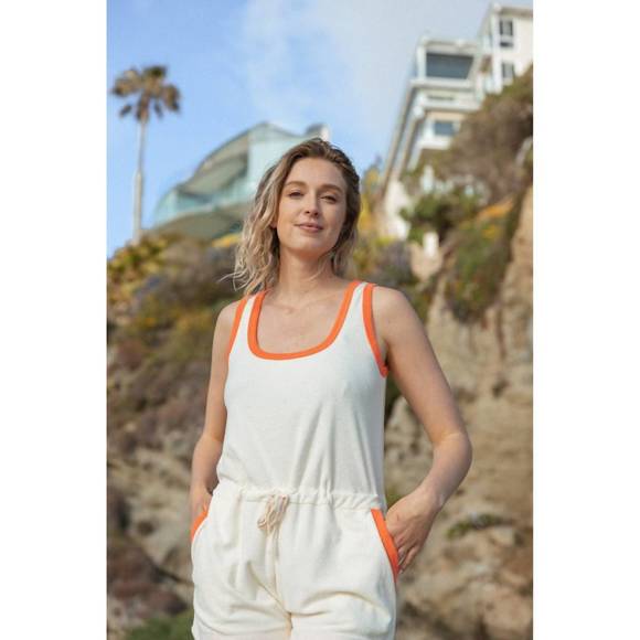 NEW FEAT breezyblend romper in oatmilk/coral - Picture 3 of 3